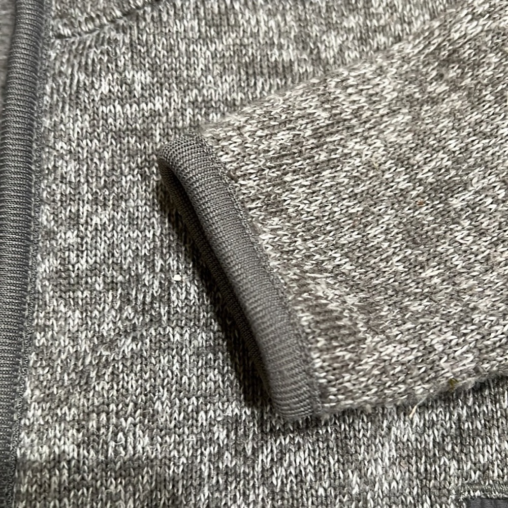 Old Navy Full-Zip Fleece - 18-24 mos​​​​​​​​​​ - Picture 5 of 8